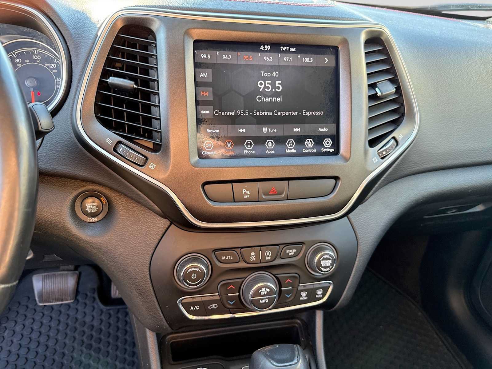 Used 2019 Jeep Cherokee Trailhawk w/ Cold Weather Group AWD/4WD image 26