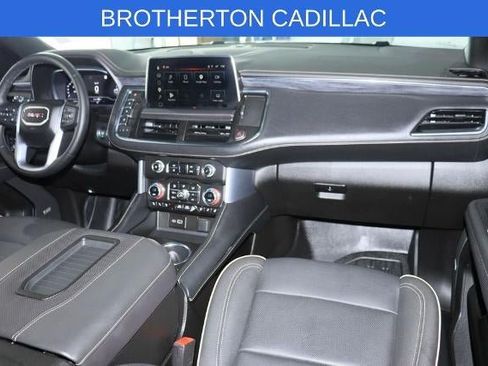 Used 2023 GMC Yukon SLT w/ SLT Premium Package AWD/4WD image 29