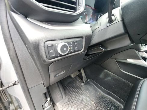 Used 2022 Ford Explorer XLT w/ Equipment Group 202A RWD image 28