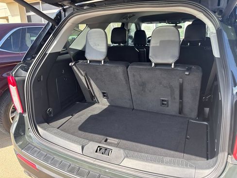 Used 2024 Ford Explorer XLT w/ Equipment Group 202A AWD/4WD image 27