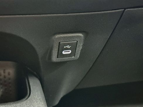 Used 2025 Toyota Corolla LE FWD image 25