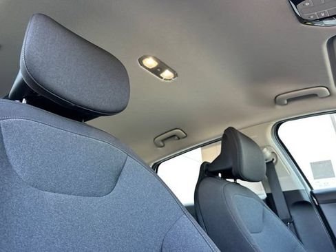 Used 2025 Kia K4 FWD image 15