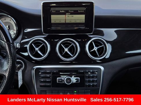 Used 2014 Mercedes-Benz CLA 250 image 18