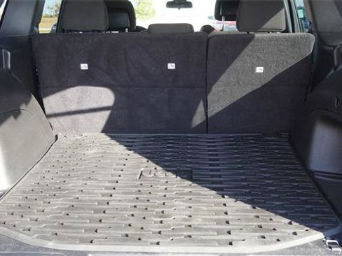 Certified 2021 Jeep Grand Cherokee Laredo image 13