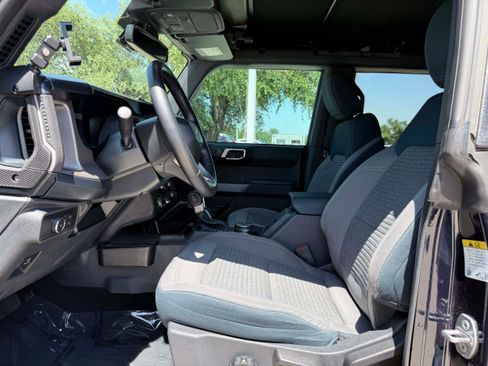 Used 2021 Ford Bronco Outer Banks AWD/4WD image 13