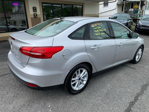 Used 2016 Ford Focus SE FWD image 5