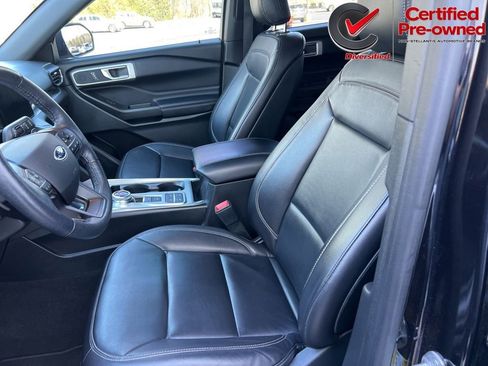Used 2020 Ford Explorer XLT w/ Equipment Group 202A RWD image 44