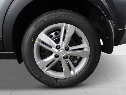 New 2025 Nissan Kicks Play S image 9