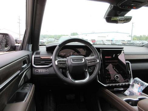New 2027 GMC Acadia Denali Ultimate AWD/4WD image 13