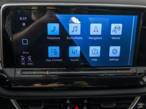 Used 2025 Volkswagen Atlas SE w/ Black Wheel Package image 29