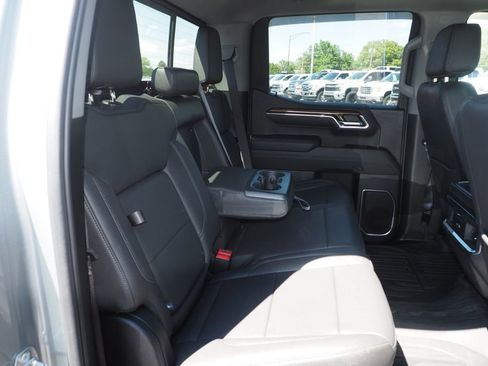 Used 2024 GMC Sierra 1500 Elevation w/ Elevation Premium Package AWD/4WD image 18