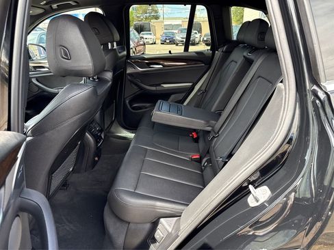 Used 2018 BMW X3 xDrive30i image 11