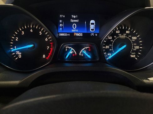 Used 2017 Ford Escape SE FWD image 23