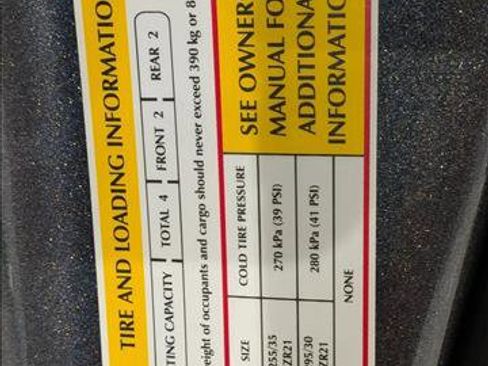 Used 2023 Aston Martin DB11 Coupe image 25