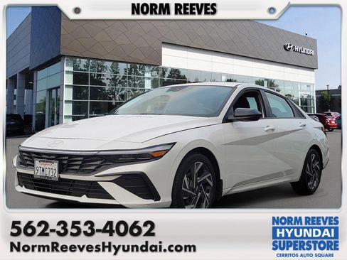 Certified 2025 Hyundai Elantra Sport image 1