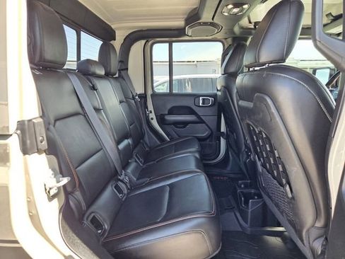 Used 2020 Jeep Gladiator Mojave AWD/4WD image 23
