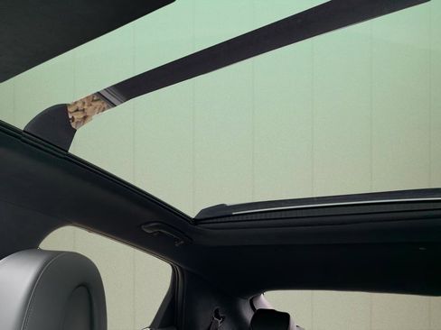 Used 2023 Genesis GV60 Performance image 35