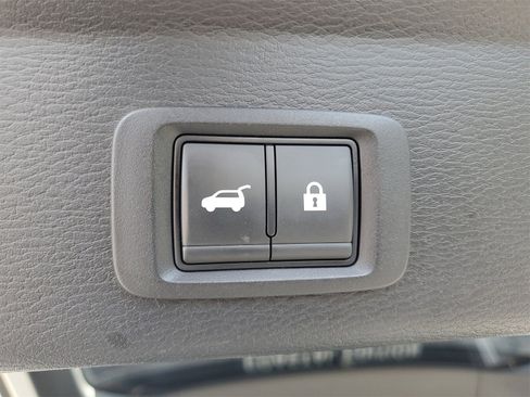 Used 2024 Mitsubishi Outlander SE image 31