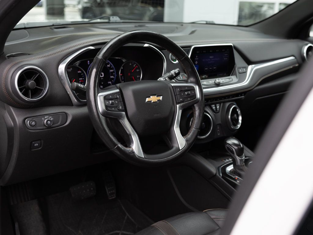 Used 2020 Chevrolet Blazer Premier w/ Driver Confidence II Package FWD image 15