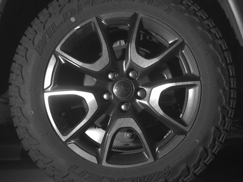 Used 2025 Jeep Compass Trailhawk AWD/4WD image 15