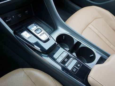 Used 2020 Hyundai Sonata Limited image 20