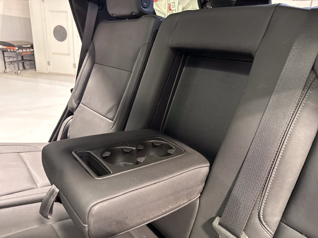 Used 2024 Chevrolet Tahoe Z71 w/ Luxury Package AWD/4WD image 42
