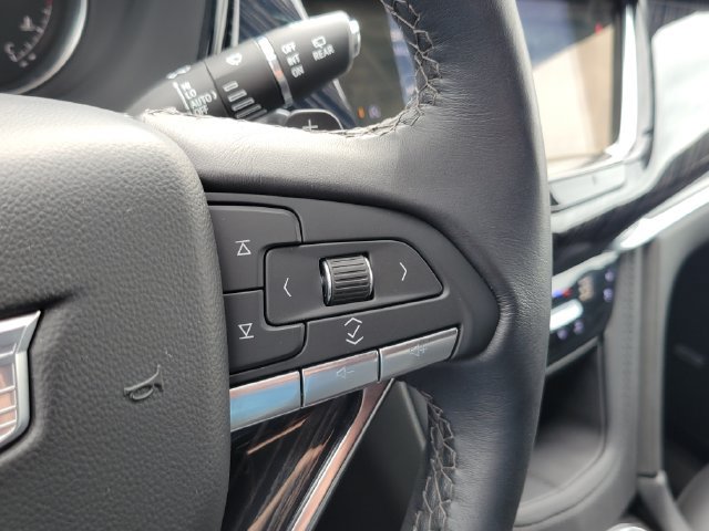 Used 2025 Cadillac XT6 Premium Luxury AWD/4WD image 14