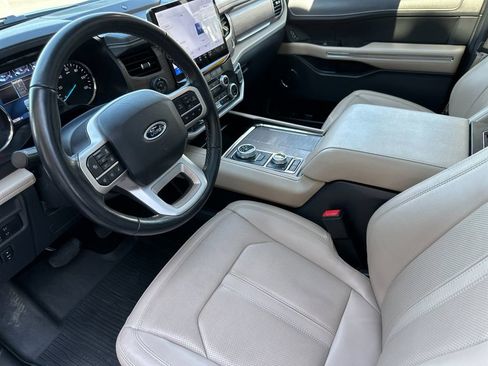 Used 2022 Ford Expedition Max Limited AWD/4WD image 9