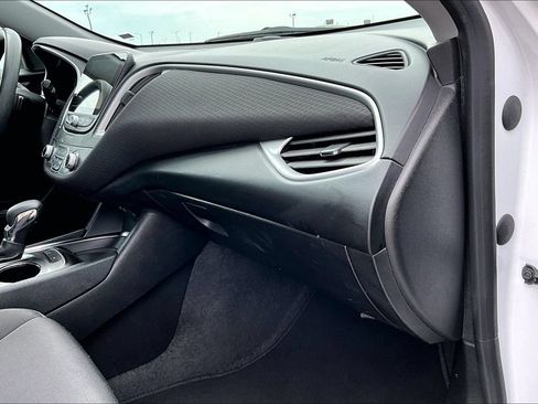 Used 2024 Chevrolet Malibu LT FWD image 14