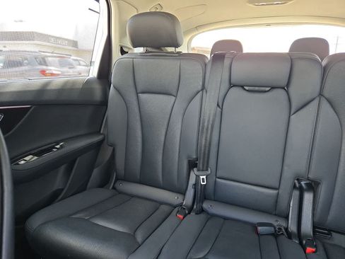 Used 2023 Audi Q7 2.0T Premium Plus w/ Premium Plus Package AWD/4WD image 7