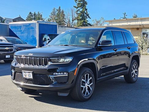 New 2025 Jeep Grand Cherokee Limited image 4