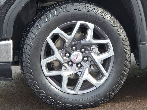 Used 2023 GMC Sierra 1500 SLT w/ SLT Premium Package image 25