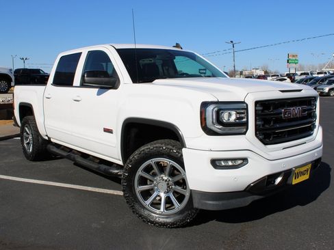 Used 2017 GMC Sierra 1500 SLT image 2