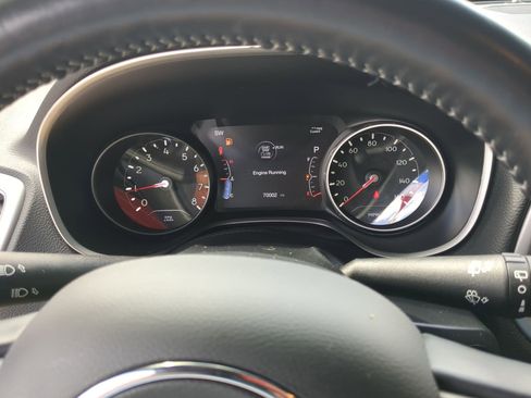 Used 2021 Jeep Compass Latitude image 16