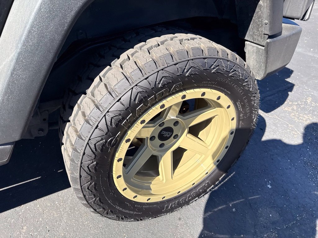 Used 2012 Jeep Wrangler Sport AWD/4WD image 18