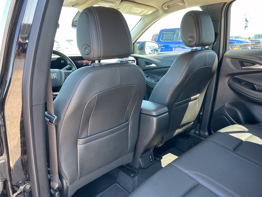 Used 2024 Buick Encore GX Sport Touring AWD/4WD image 43