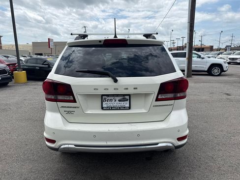 Used 2020 Dodge Journey Crossroad w/ Popular Equipment Group FWD image 7