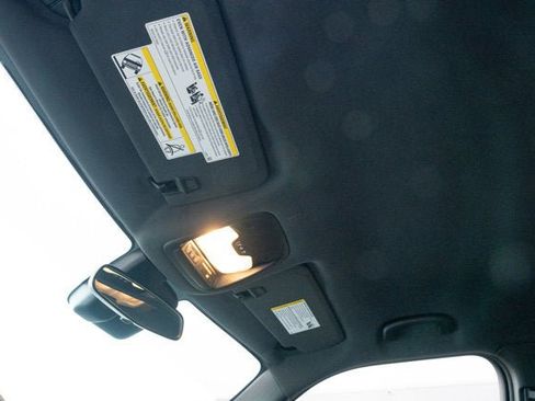 Used 2022 Chevrolet TrailBlazer RS image 16