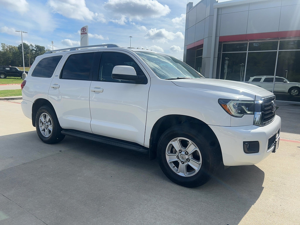 Used 2020 Toyota Sequoia SR5 RWD image 1