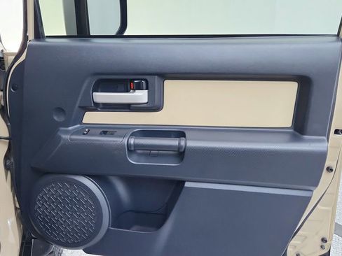 Used 2013 Toyota FJ Cruiser Base image 29