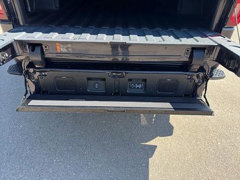 Used 2025 GMC Sierra 1500 Denali Ultimate AWD/4WD image 13