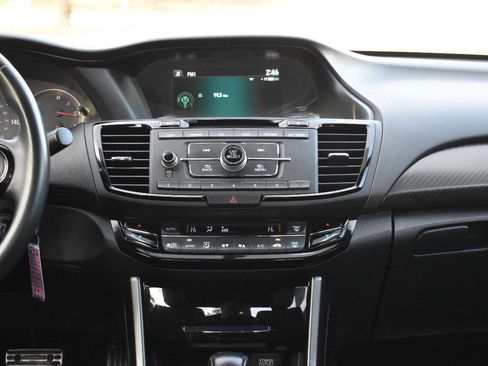 Used 2016 Honda Accord Sport image 22
