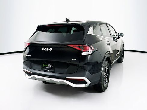 Used 2025 Kia Sportage LX image 9