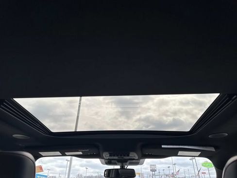 Used 2025 Ford F150 Raptor AWD/4WD image 24