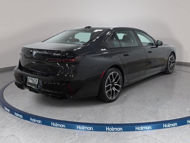 Certified 2025 BMW 760i xDrive AWD/4WD image 5