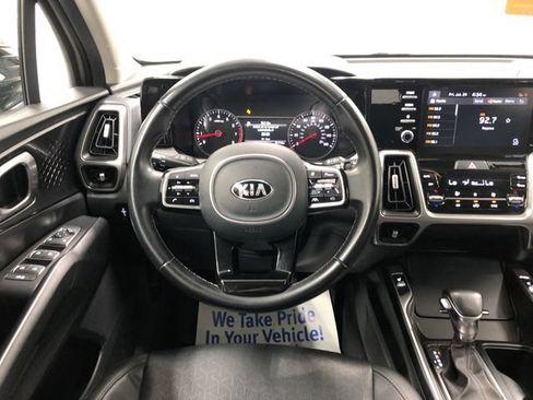 Used 2021 Kia Sorento S w/ Panoramic Sunroof Package AWD/4WD image 16