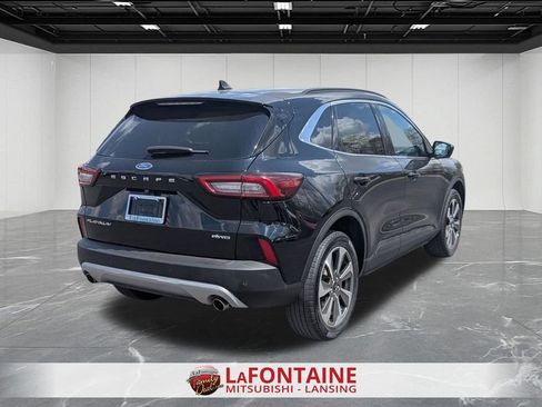 Used 2024 Ford Escape Platinum AWD/4WD image 5