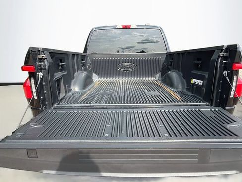 Used 2023 Ford F150 Lightning XLT AWD/4WD image 28
