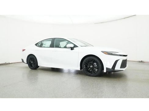 New 2026 Toyota Camry SE image 28