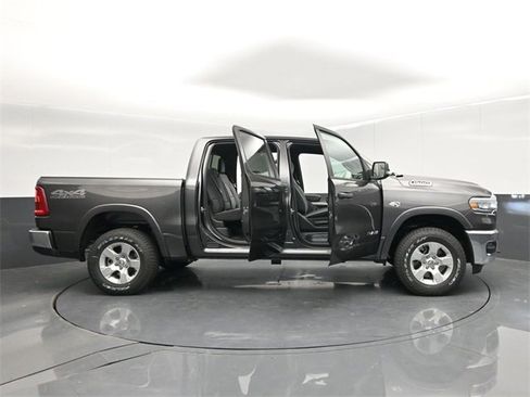 New 2026 RAM 1500 4x4 Crew Cab image 62